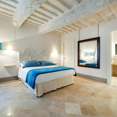 Palazzo Pio III - Residenza D'Epoca Bed & Breakfast Sarteano Luaran gambar