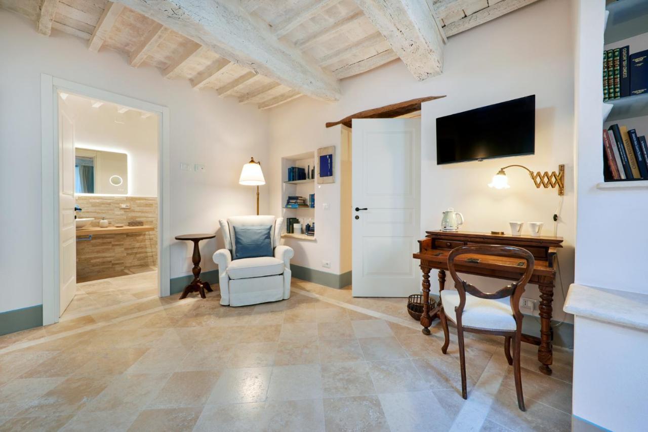 Palazzo Pio III - Residenza D'Epoca Bed & Breakfast Sarteano Luaran gambar