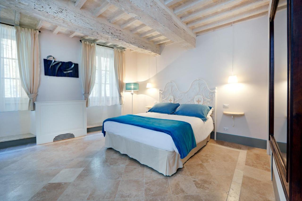 Palazzo Pio III - Residenza D'Epoca Bed & Breakfast Sarteano Luaran gambar